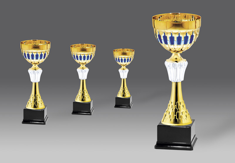 Puchar G24347 4, &oslash;14, h.35 (produkt niedost�pny) puchary statuetki medale