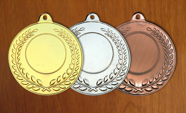 medal 50mm na wklejkę 25mm, brązowy puchary statuetki medale