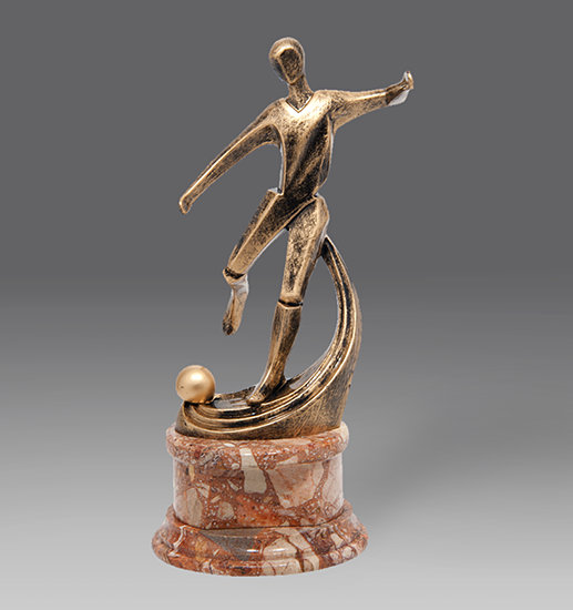 statuetka pika nona, h.31 (stara kolekcja) puchary statuetki medale