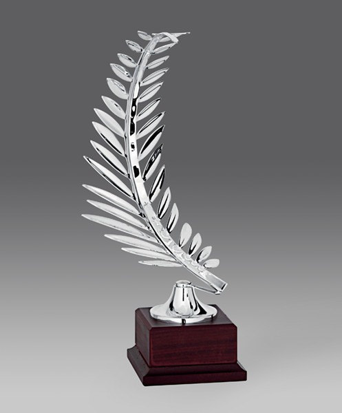 Statuetka SO 6016, w.18, h.35 (produkt niedostępny) puchary statuetki medale